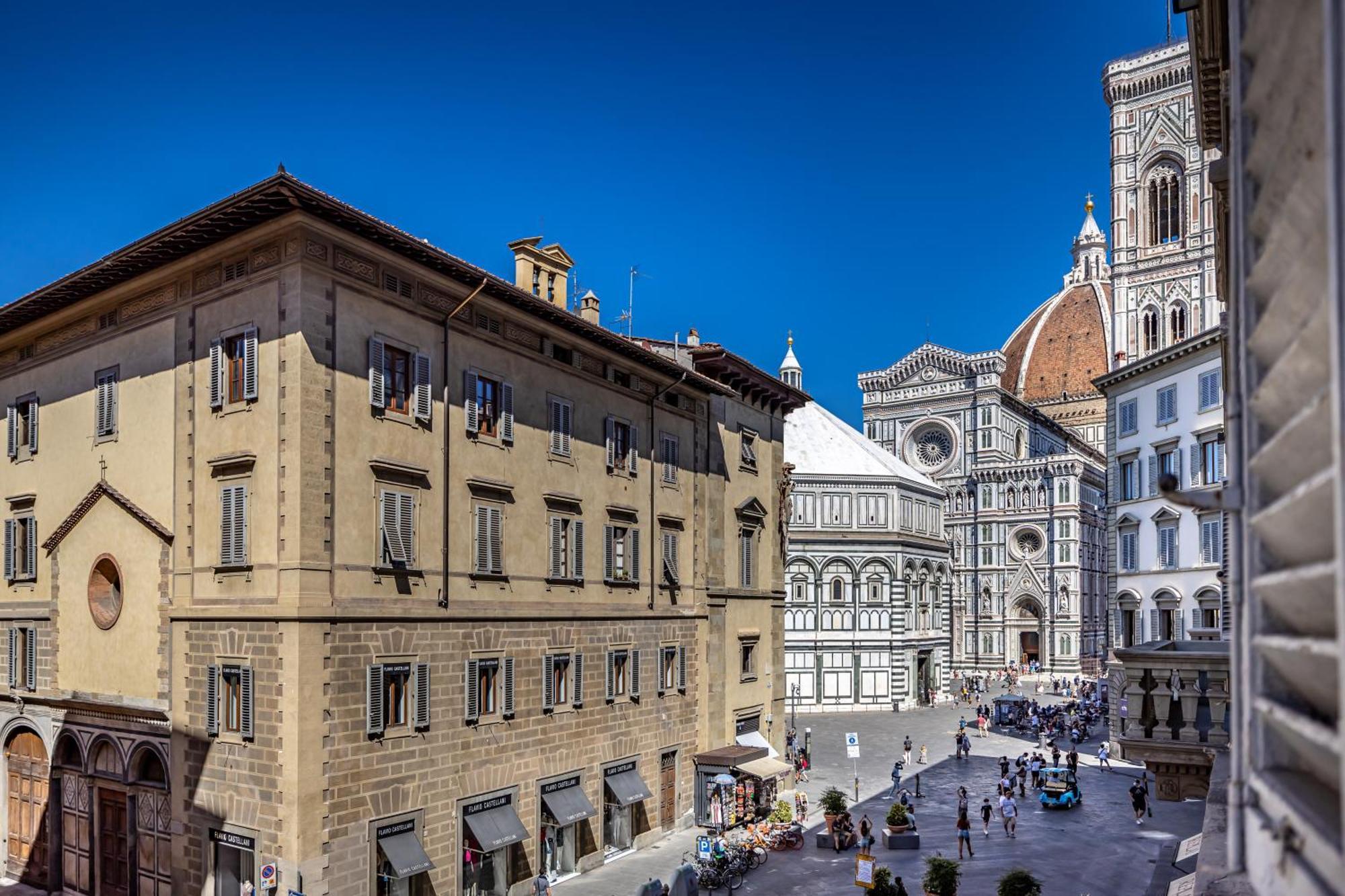 Duomo Palace Florence Exterior photo